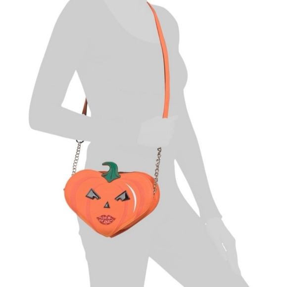 🎃Betsy Johnson Heart Shaped Pumpkin 🎃 Face Crossbody Handbag - NWT Fall & Fun - Picture 6 of 16